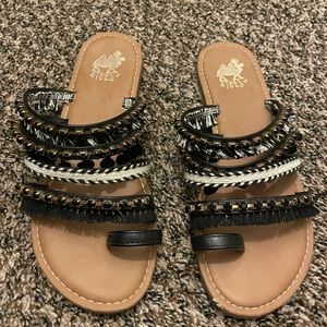 Camel Toes sandals